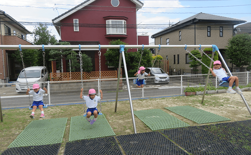 自然を感じられる広大な運動場